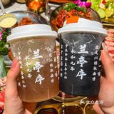 谁懂这一桌的含金量啊！排队2小时也要吃！！