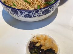 -镇南锅盖面馆(解放路店)