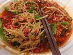-渝信川菜 · 川味家常菜(财富购物中心店)