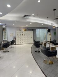 点击看大图 -八佰伴8008星级形象店