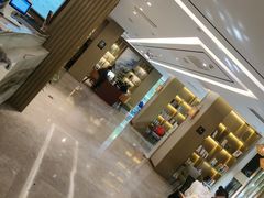 -杭州西湖湖滨银泰亚朵酒店