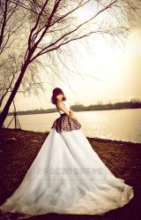 -白雪公主婚纱摄影