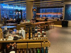 -星巴克臻选(上海合生汇1F店)