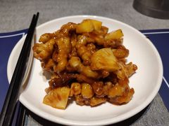 菠萝咕噜肉-鑫小城故事·藕汤·家常菜(台北一路总店)