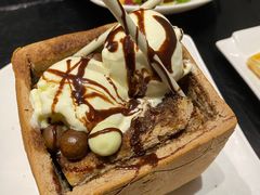 面包诱惑-高第街56号港式餐厅(山大路店)