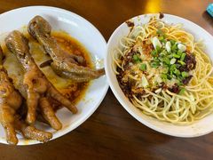 辣卤鸡爪-春阳水饺(香槟广场店)