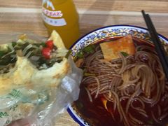 -老字号杨坡红油米线腊汁肉夹馍(东四道巷店)
