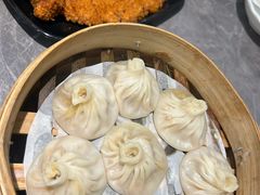 -莱莱小笼·乔艾