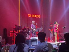 -TZ House音乐现场(来福士中心店)