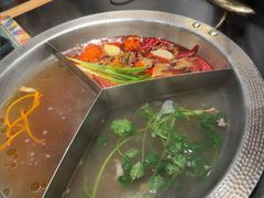 -廖掌柜·重庆鲜货火锅(上海首店)