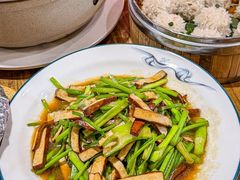 -九头鹰家宴(岳家嘴店)