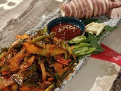 烫鱿鱼拌菜-猫头鹰炸鸡