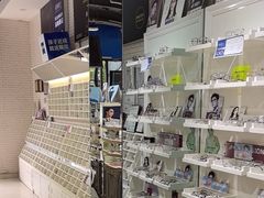 -诺柯视眼镜-蔡司依视路官方工厂店(淞南一店)