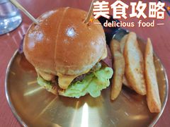 火烤墨西哥鲜椒牛肉汉堡-魏斯理汉堡(西安西咸吾悦广场店)