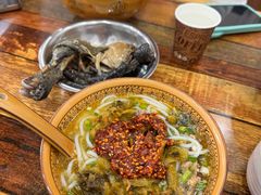 -正宗李家土鸡米线店