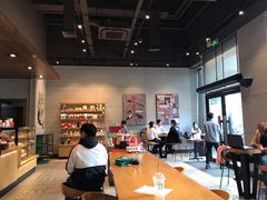 大堂-星巴克(深圳龙岗广百店)