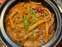 -魏铭鱼头捞饭(晋阳路店)