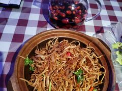 菌菇煲-邓丽君音乐主题餐厅