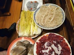 -沸炉重庆老火锅(军事博物馆店)