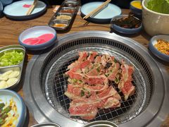 -明洞阿姨·韩式酱蟹烤肉·创意料理(三元桥店)