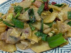 -霄汉牛三鲜湖北砂锅菜(万松园2店)