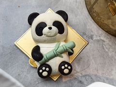 -雍容荟帝王蟹活龙虾展台自助(IFS黑金店)