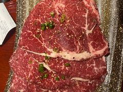 -喜牛烧肉酒场·黑金店(威高广场店)