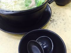 -丽虹云南过桥米线(兴工街店)