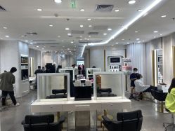 -Kraemer Paris  苏豪路易士·嘉玛发廊