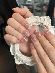 -芊屿芊浔美甲