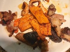 -山焱·炭火自助烤肉(周浦万达店)