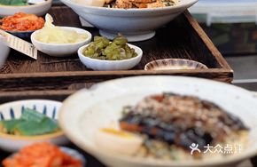 Pan-Seared Salmon Rice Porridge