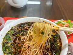 -吾穆勒蓬灰牛肉面·清真(北滨河中路店)