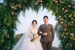 -雪中彩影婚纱摄影·微光艺术中心