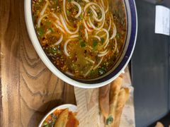 -云阿蛮云南生烫牛肉米线(奉贤路店)