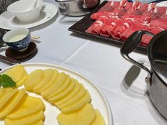 -红鼎豆捞·非遗鲍皇汤火锅(宝丰路店)