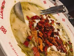 -禄鼎记·排队俩小时都要吃的酸菜鱼(石牌桥店)