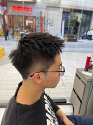 -乾健·烫染·接发SALON