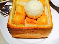 冰淇淋蜂蜜厚吐司-太兴餐厅(东方广场分店)