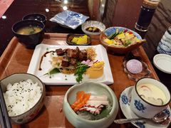 -千鹤日本料理(穿山路店)
