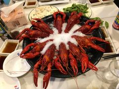 -虾弄弄海派小龙虾·牛羊蝎子火锅