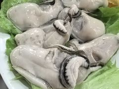 新鲜生蚝-胡须佬鸡煲四季火锅店(石厦西村直营店)