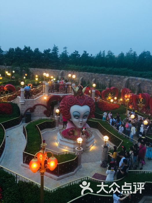 爱丽丝梦游仙境迷宫图片 - 第1张