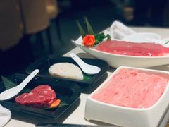 -海底捞火锅鲜切牛肉主题店(长寿路店)