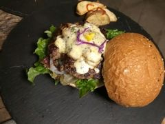 -HIGH FIVE哈福手工汉堡(桂林路店)