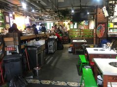 大堂-钢管厂歆瑞源油卤串串香(春熙路太古里店)