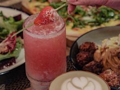-Common Table · Brunch & Coffee