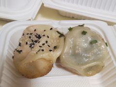 双拼生煎-小杨生煎(金山百联购物中心3楼店)