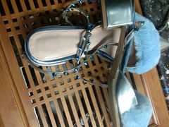-京伟修鞋洗鞋奢侈品皮具护理店