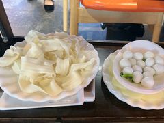 -老船舫·现做活鲜鱼馆(东郊记忆店)